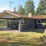 6 Person In Hojslev-by Traum * Hojslev